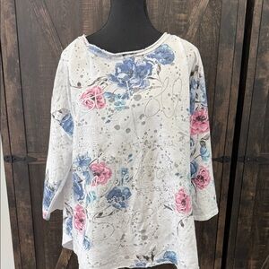 Italian Elegant Floral Long Sleeve Women's Top 100% cotton.